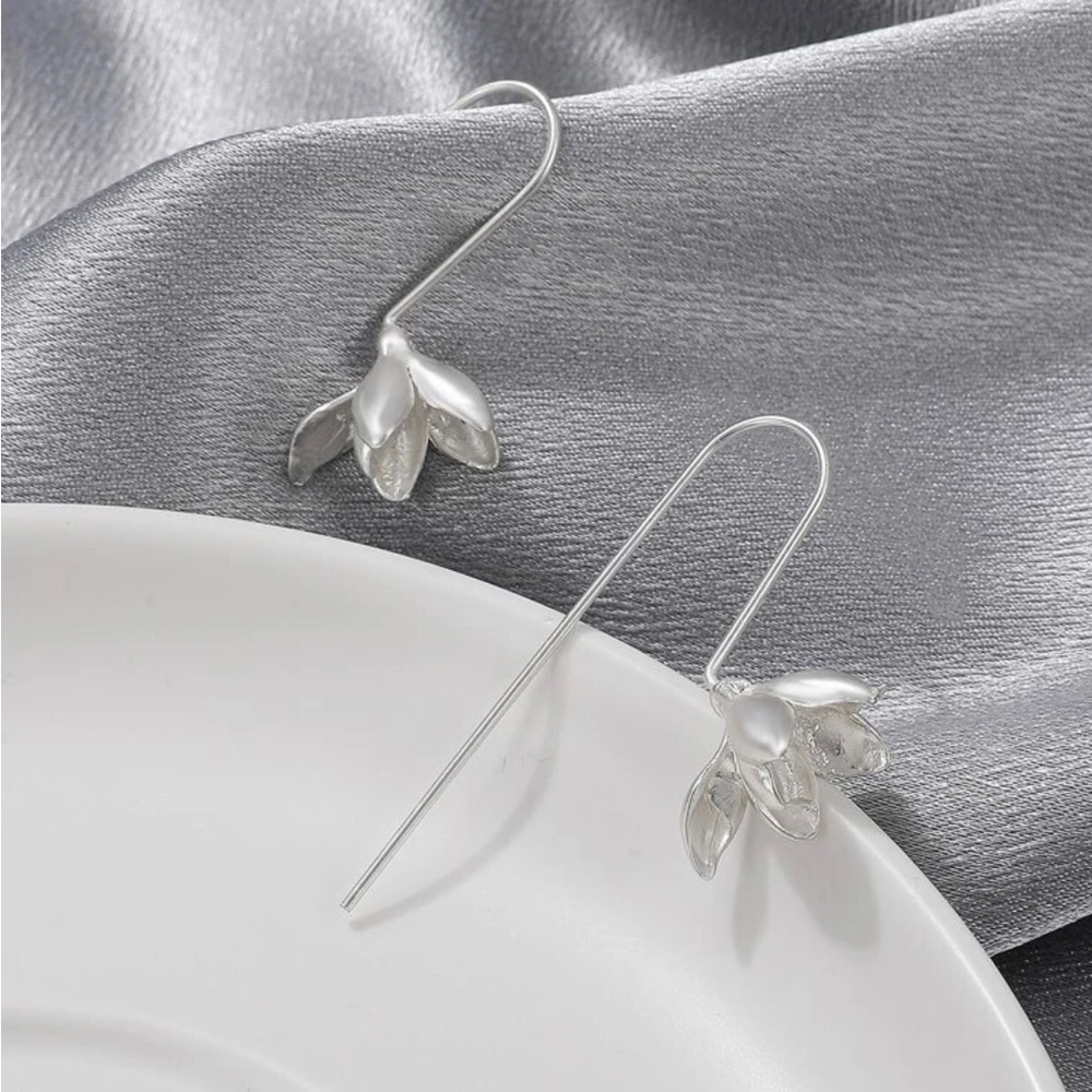 “Blodeuwedd” Orchid Flower Sculpted Feminine Silver Ear Pin Hook Threader Dangle - Picture 15 of 16